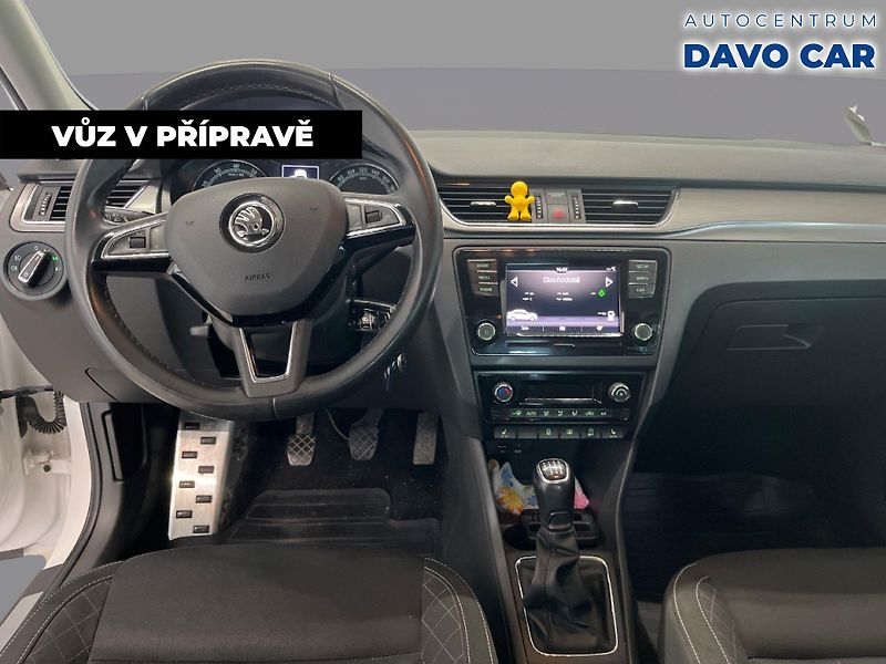 Škoda Rapid 1.0 TSI 81kW CZ Style Xenon - fotka 3 z 12