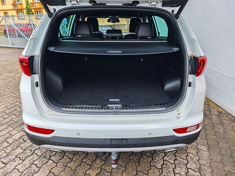 Kia Sportage (2016) 1.6 T-GDi GT-line AWD 130kW - fotka 6 z 43