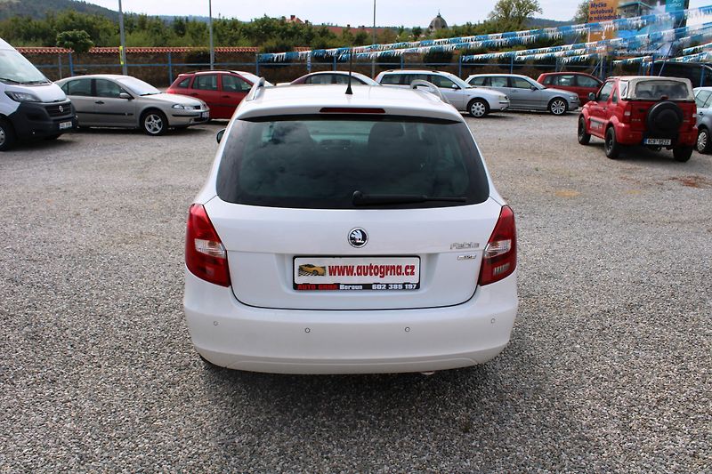 Škoda Fabia (2011) 1,2TSI KLIMA EL.OKNA TEMPOMAT  - fotka 6 z 20
