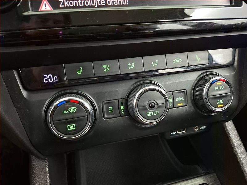 Škoda Octavia (2015) Scout 2.0 TDI, 4X4, Automat - fotka 16 z 21
