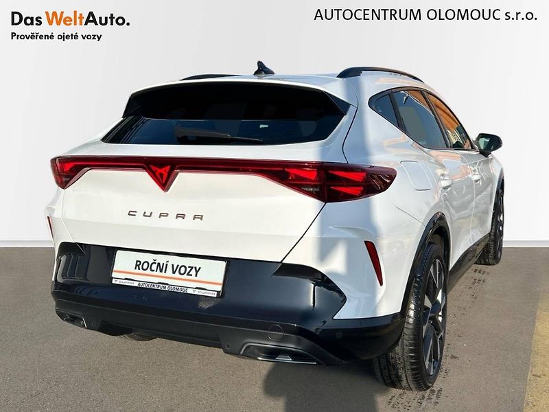 Cupra Formentor (2025) 1.5 eTSI 7DSG - fotka 2 z 35