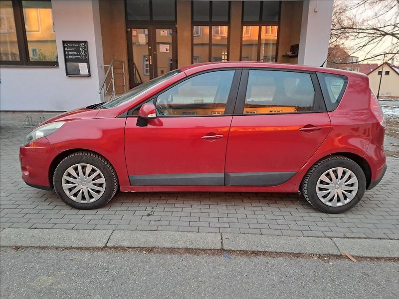 Renault Scénic 1,5 dCi - fotka 6 z 39