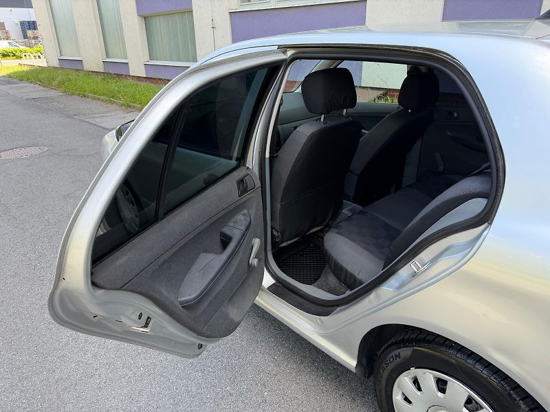 Škoda Fabia 1,2 HTP - fotka 11 z 22