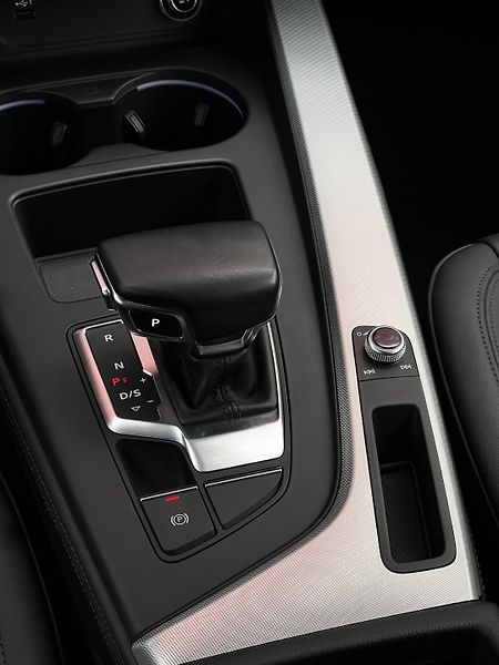 Audi A4 2.0TFSI 110kW S-Tronic DPH  - fotka 13 z 25