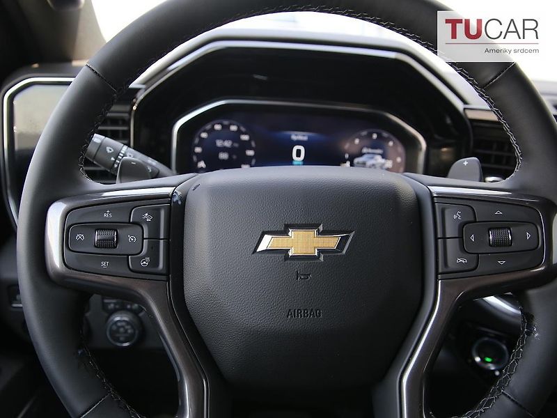 Chevrolet Silverado (2025) High Country 6.2 V8  - fotka 23 z 47
