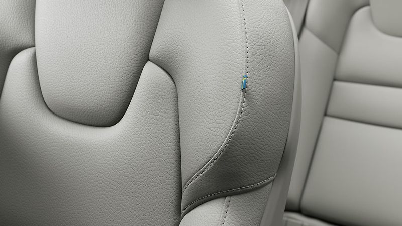 Volvo V60 (2026) B4 AUT DARK PLUS - fotka 6 z 9