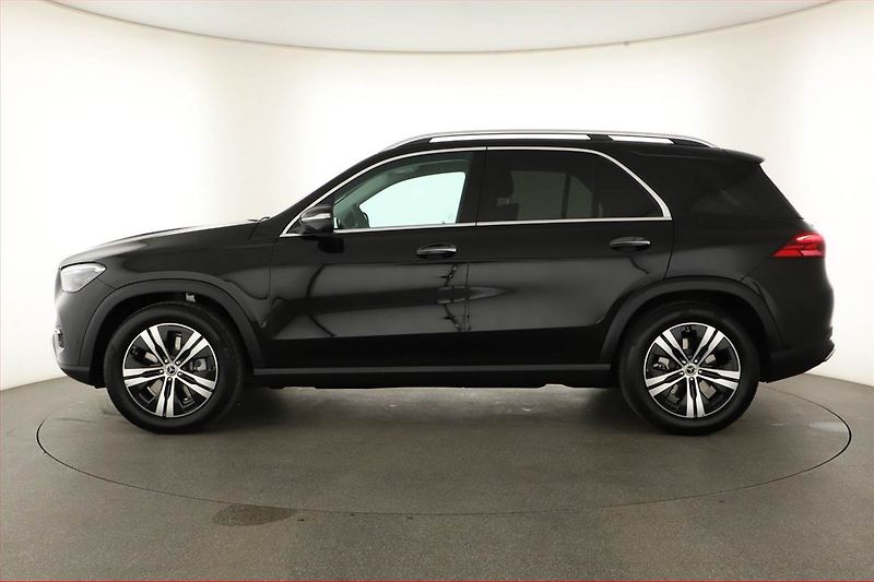 Mercedes-Benz GLE (2025) 450 - fotka 3 z 27