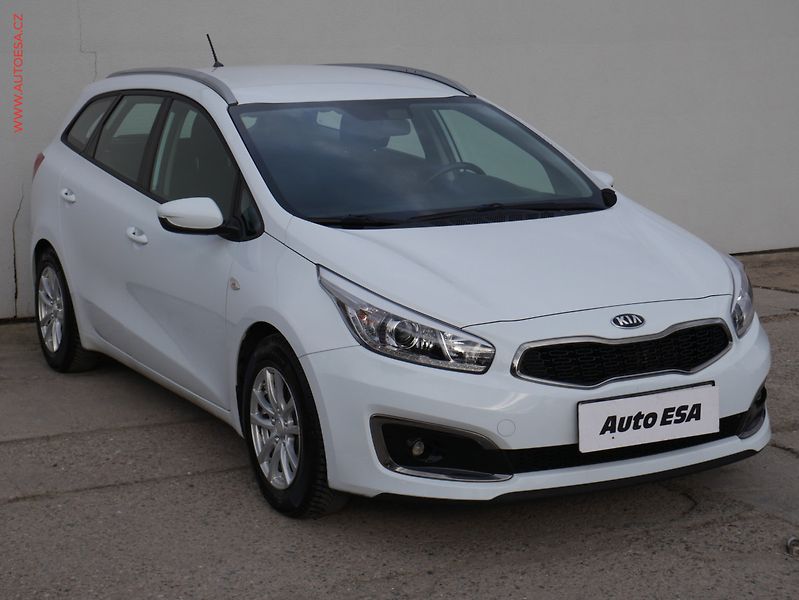 Kia Ceed (2016) 1.6 CRDi, ČR, AC, tempo, - fotka 1 z 15