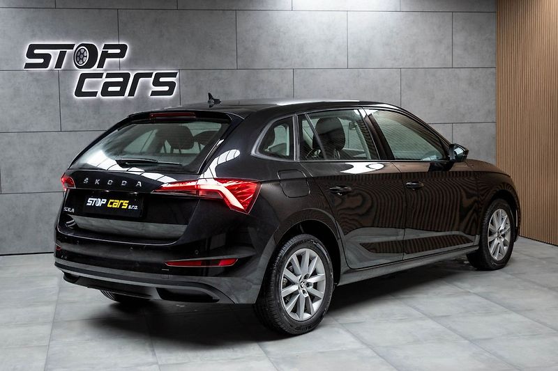 Škoda Scala 1.6 TDI 85kW ACC*Mirror Link* - fotka 4 z 32