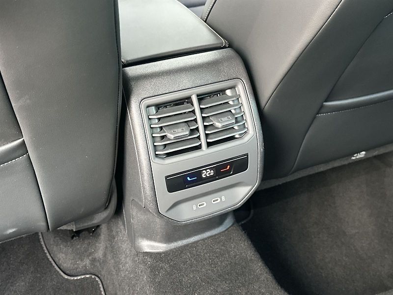 Cupra Formentor (2024) 1.5 TSI DSG - fotka 23 z 31