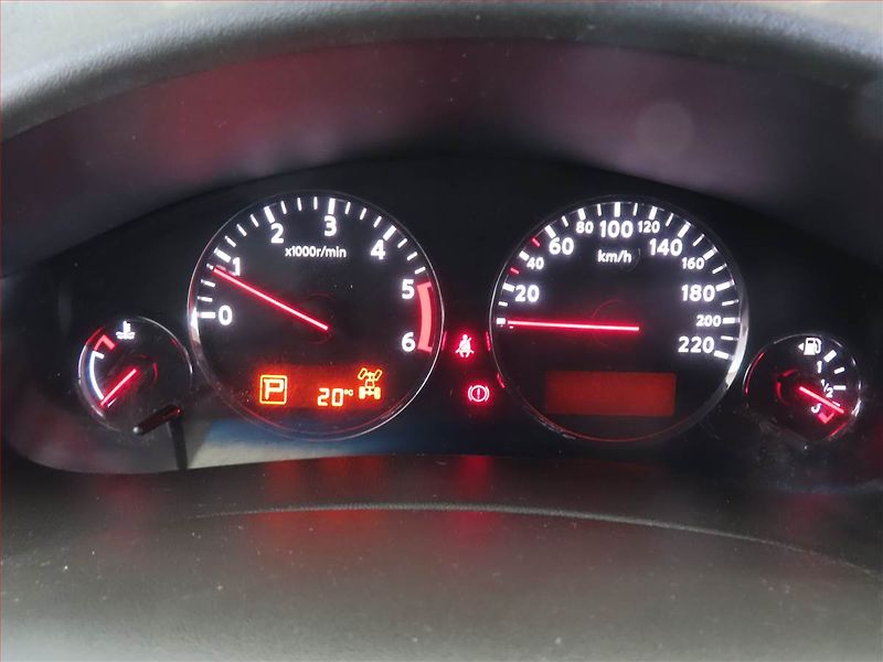 Nissan Navara (2012) 3.0 dCi, 4X4, Automat, Kůže - fotka 11 z 14