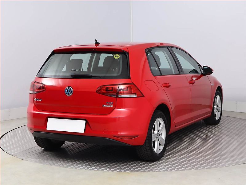 Volkswagen Golf (2016) 1.4 TGI CNG, Automat, Tempomat - fotka 5 z 17