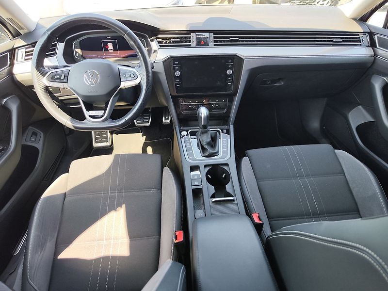Volkswagen Passat 2.0 TDi/147 Alltrack DSG ČR - fotka 17 z 37