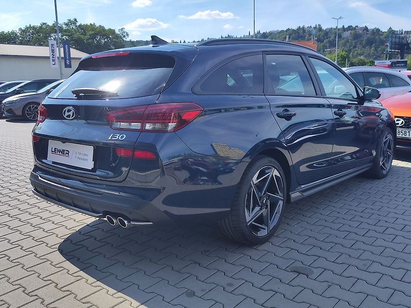 Hyundai i30 1.5 T-GDI/103kW N-Line DCT - fotka 5 z 33