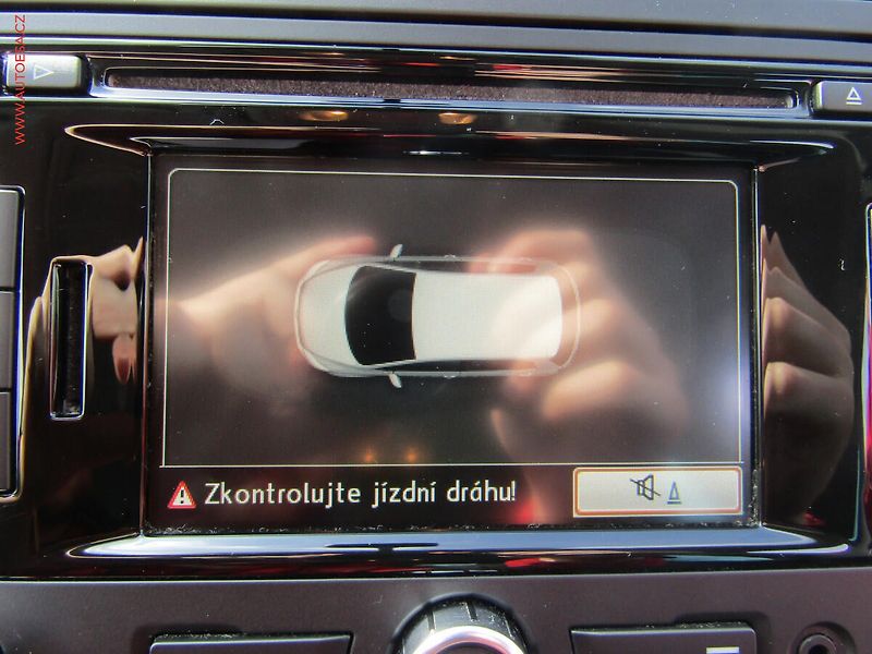 Volkswagen Golf Plus (2011) 1.2 TSi, autoAC - fotka 12 z 16