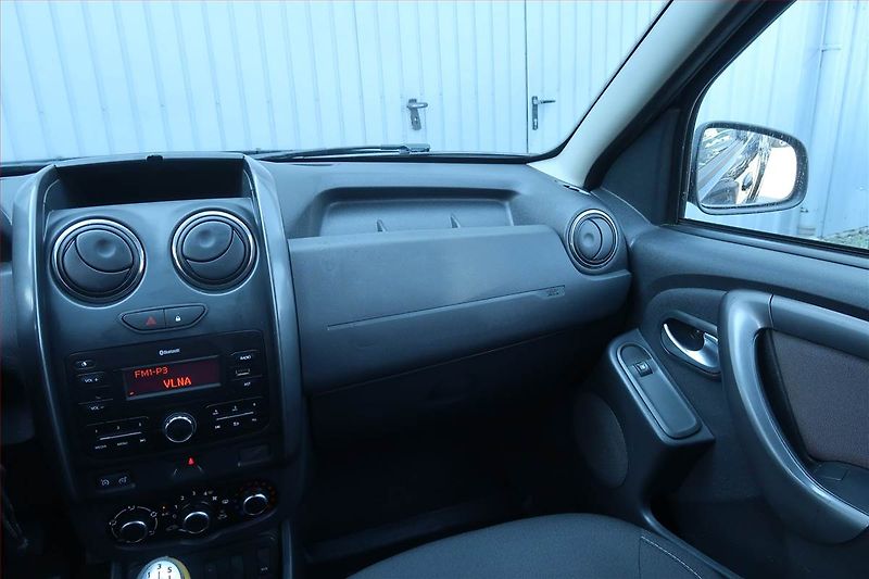 Dacia Duster (2017) 1.6 SCe, LPG, Serv.kniha - fotka 8 z 18