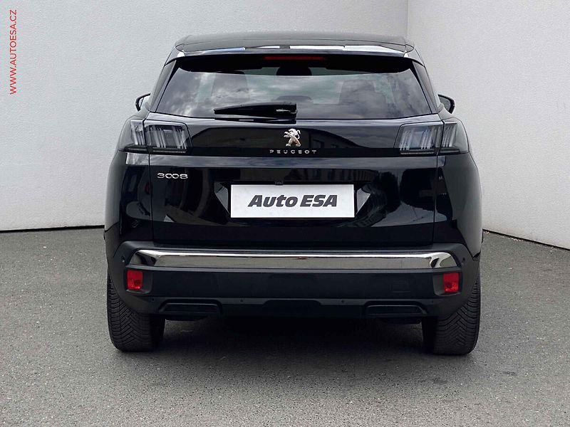 Peugeot 3008 (2022) 1.5 HDi, Allure, AT, navi - fotka 5 z 17