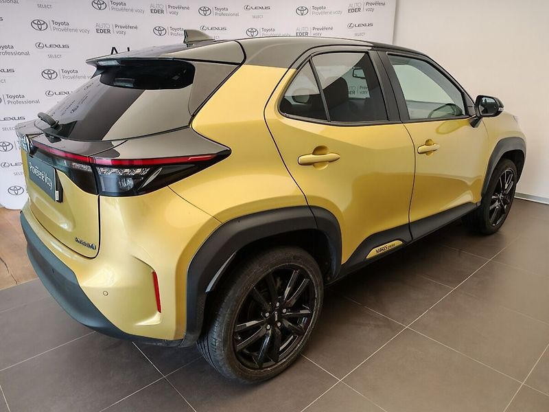 Toyota Yaris Cross 1.5 Hybrid - fotka 4 z 37