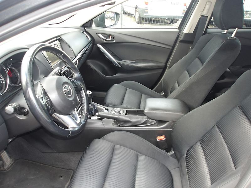 Mazda 6 2,2D PO ROZVODECH ! - fotka 16 z 31