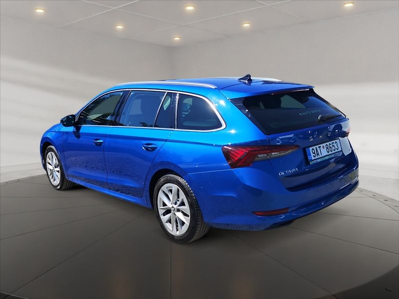 Škoda Octavia 2,0 TDI Style DSG 4x4 - fotka 4 z 11