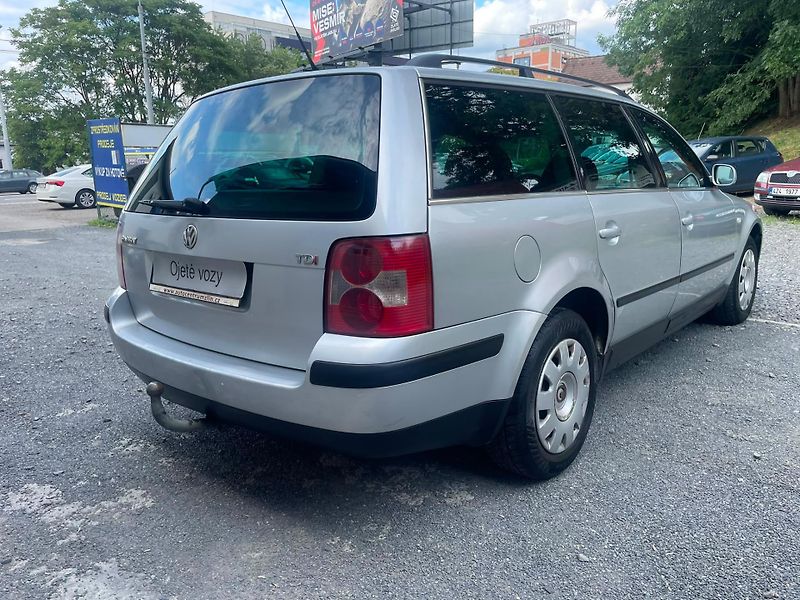 Volkswagen Passat (2003) 1,9 TDi 74 Kw TAŽNÉ - fotka 5 z 12