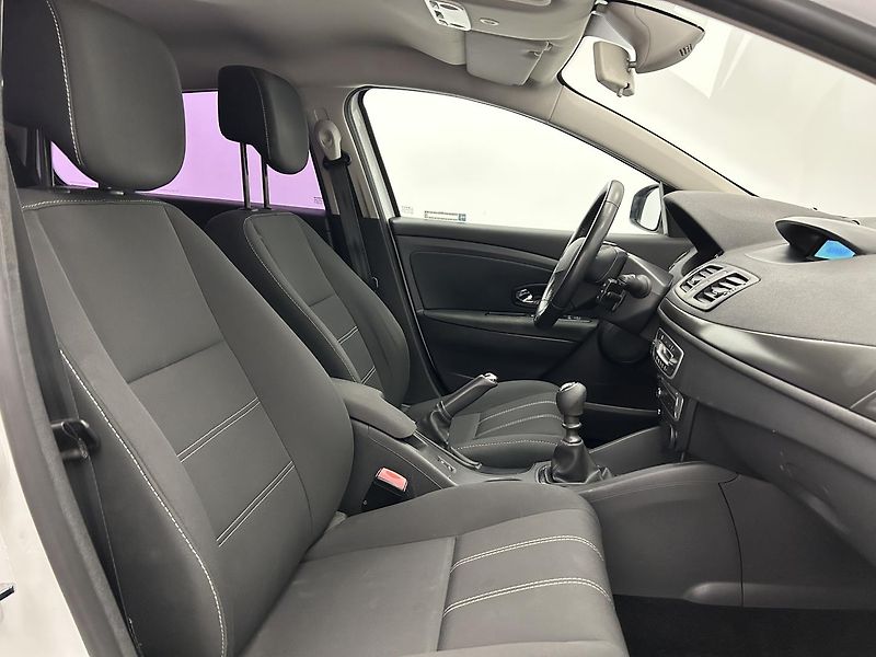 Renault Mégane 1.5 DCi Energy - fotka 18 z 22