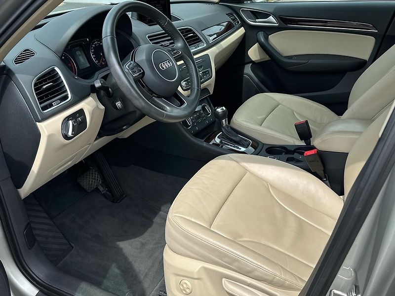 Audi Q3 2,0 TDI Quattro automat - fotka 11 z 23