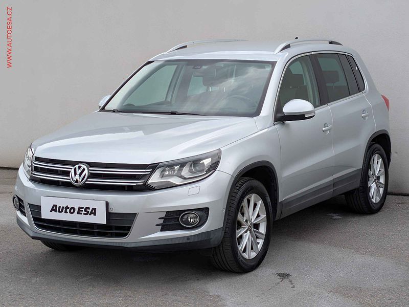 Volkswagen Tiguan (2012) 2.0TDi 4x4, DSG, navi, bixen - fotka 3 z 13