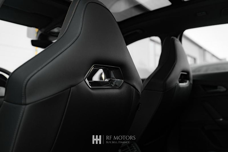Cupra Formentor (2025) VZ 2,0 TSI 333 4Drive - fotka 31 z 53