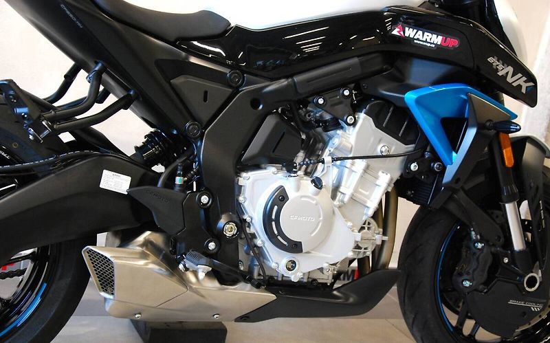 CFMOTO (2025) 675 NK - stroj od nás,1.maj,90 - fotka 5 z 20