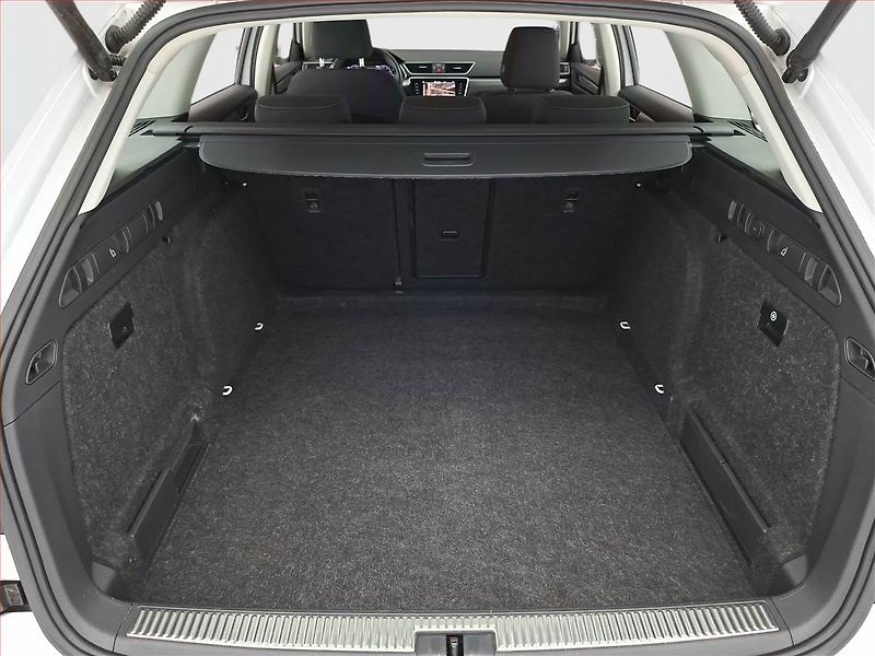 Škoda Superb (2022) Style 2.0 TDI - fotka 14 z 21