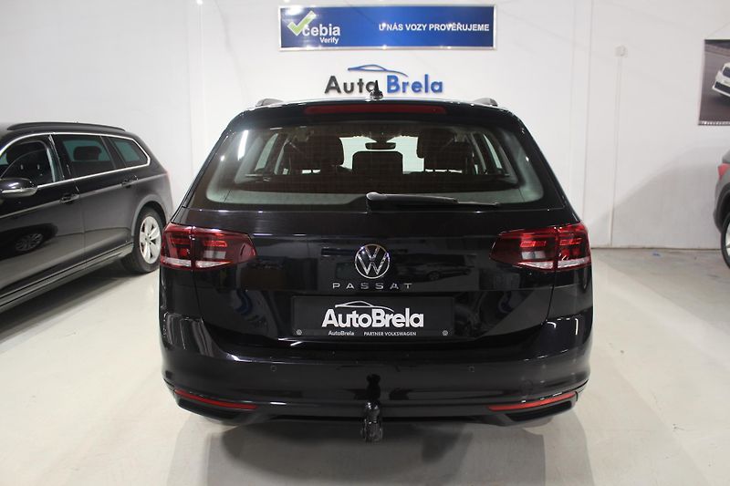 Volkswagen Passat (2021) 2.0TDI DSG Display LED - fotka 10 z 34