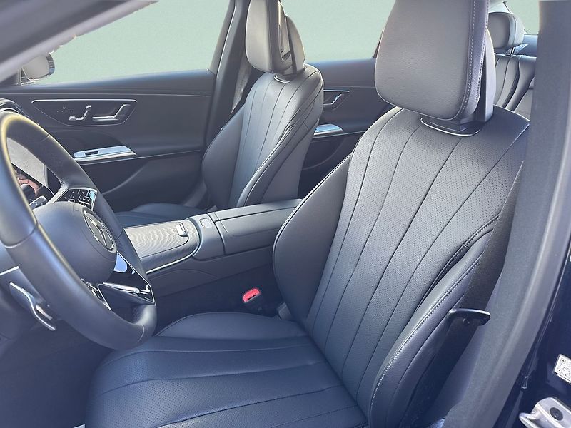 Mercedes-Benz Třídy E 220d 4MATIC AVANTGARDE - fotka 13 z 19