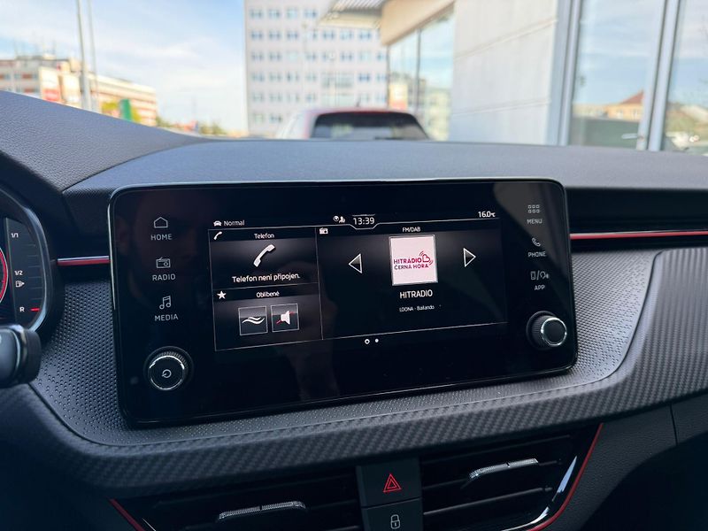 Škoda Scala Monte Carlo 1,0 TSI 85 kW DSG - fotka 11 z 25