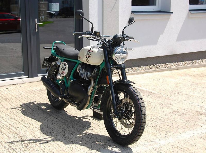 Royal Enfield (2026) Bear 650 TWO FOUR NINE - fotka 9 z 25