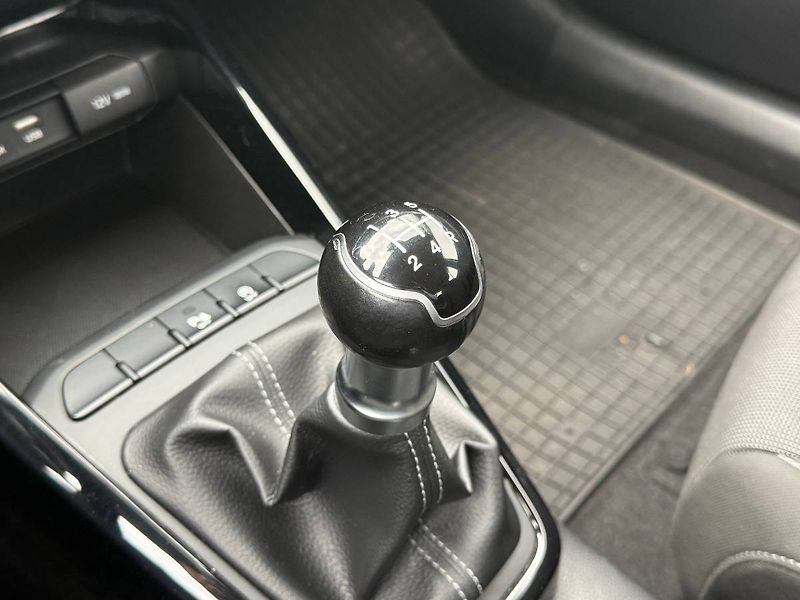 Kia Rio (2019) 1.2 CVVT 62 kW Exclusive - fotka 15 z 20