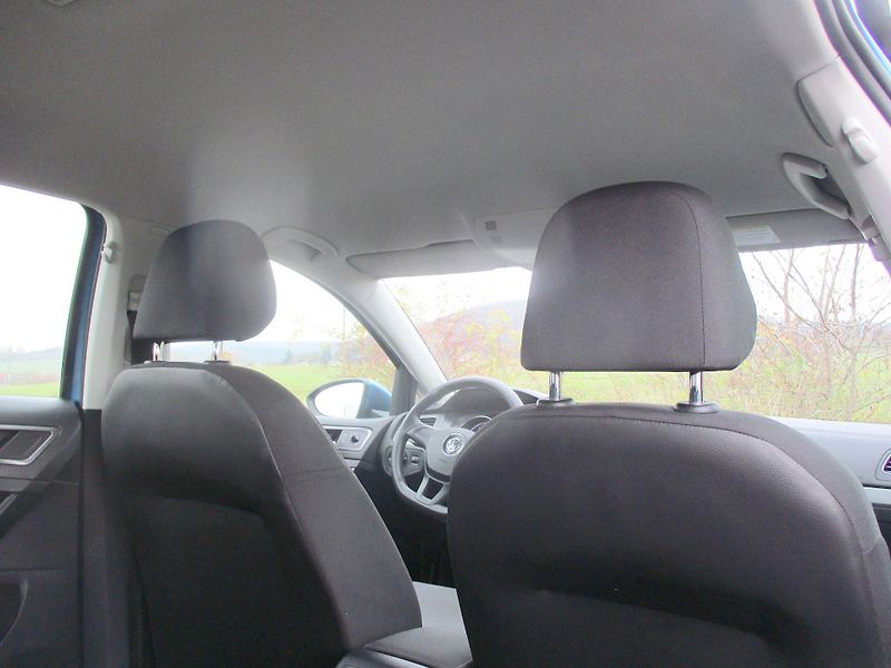 Volkswagen Golf TSi*77kW*VÝHŘEV*Z+L PNEU*TOP  - fotka 31 z 47
