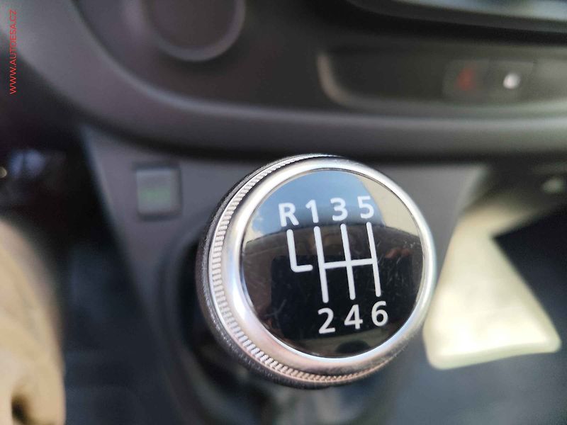 Renault Trafic (2021) 2.0dCi L1H1, AC - fotka 17 z 19
