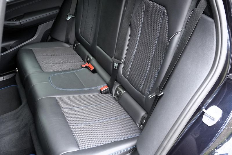 BMW X3 M40i, ČR, Tažné, Harman, ACC - fotka 32 z 39