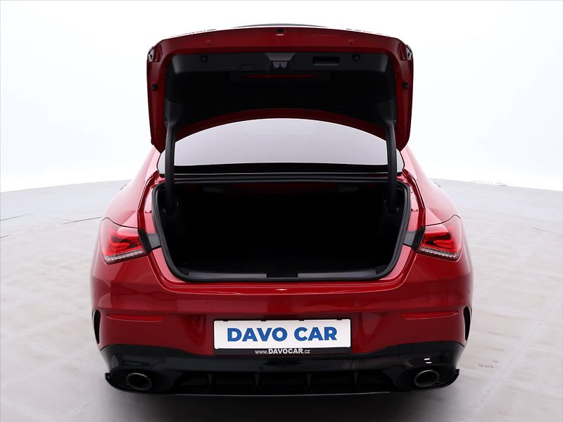 Mercedes-Benz CLA 2,0 35 AMG 225kW 4MATIC CZ - fotka 9 z 46