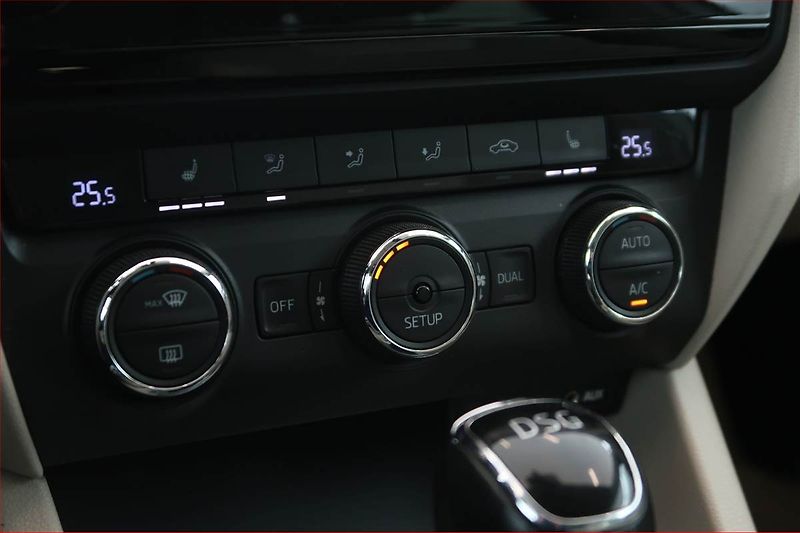 Škoda Octavia (2014) 2.0 TDI, Automat, Serv.kniha - fotka 13 z 19