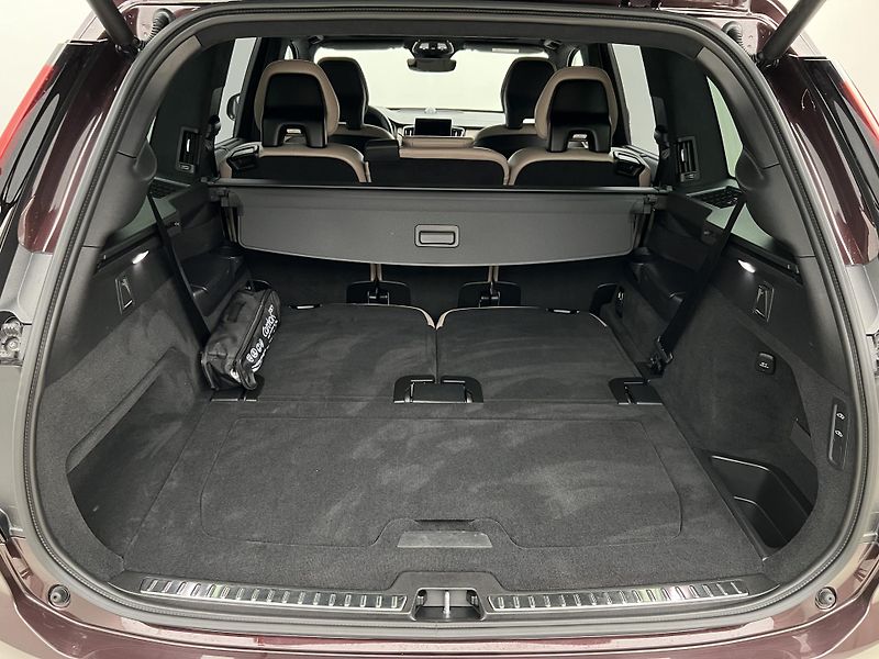 Volvo XC90 T8 AWD RECHARGE ULTRA BRIGHT - fotka 5 z 57