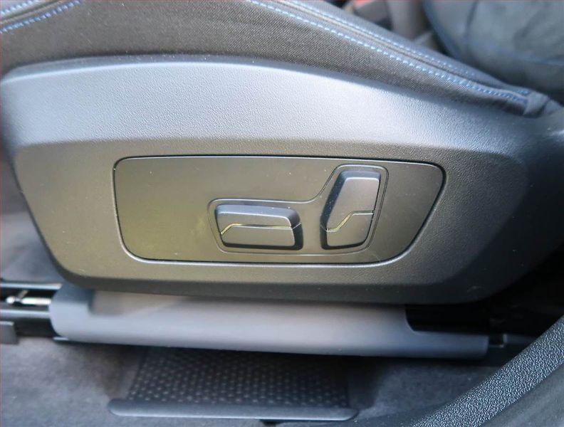 BMW Řada 2 (2023) M Sport 223i xDrive Active T - fotka 22 z 24