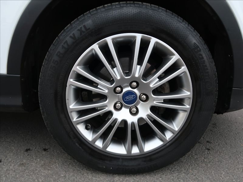 Ford Kuga 1,6 EcoBoost,110kW,NovéČR,tažn - fotka 22 z 23
