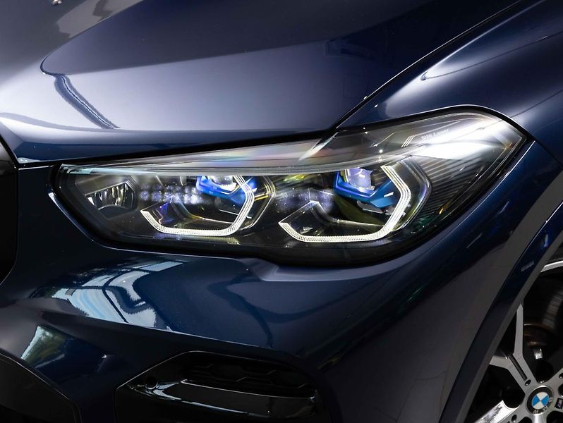 BMW X5 xDrive40d - fotka 8 z 23