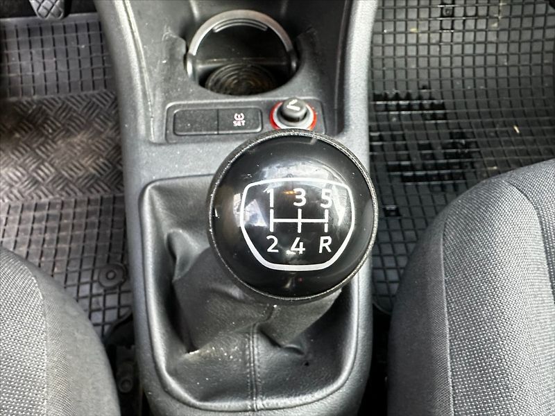 Volkswagen up! 1,0 CNG 50kW-kamera - fotka 23 z 29