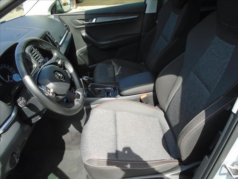 Škoda Karoq 1,0 - fotka 10 z 26