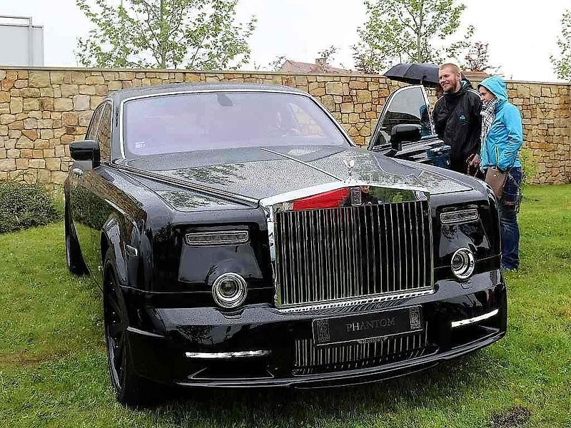 Sraz luxusních vozů Rolls-Royce a Bentley.
