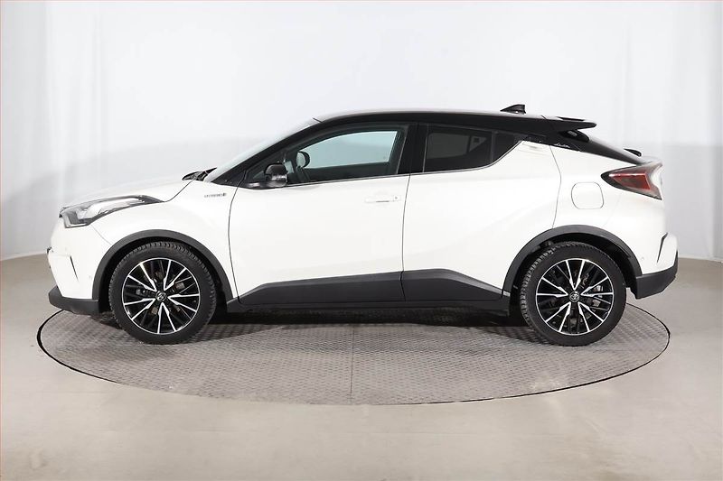 Toyota C-HR (2018) Selection 1.8 Hybrid, Automat - fotka 3 z 24