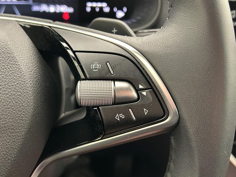 Škoda Kamiq 1.5 TS Top selection - fotka 24 z 27